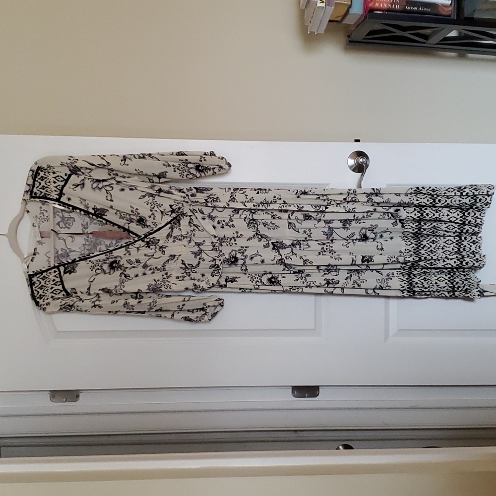 White and black maxi dress - Large Knox Rose